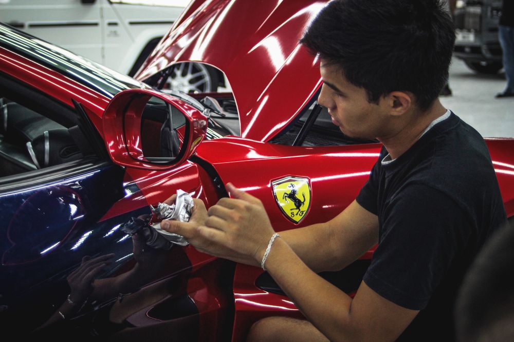 Професиональная оклейка авто. Многолетний опыт с премиальными машинами