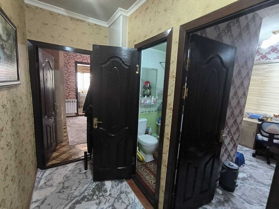 Продается 1в2 квартира 43 м2 на 1 этаже Чиланзар 20 квартал