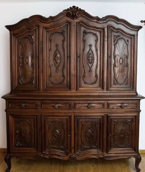 Mobila veche baroc,sculptata manual
