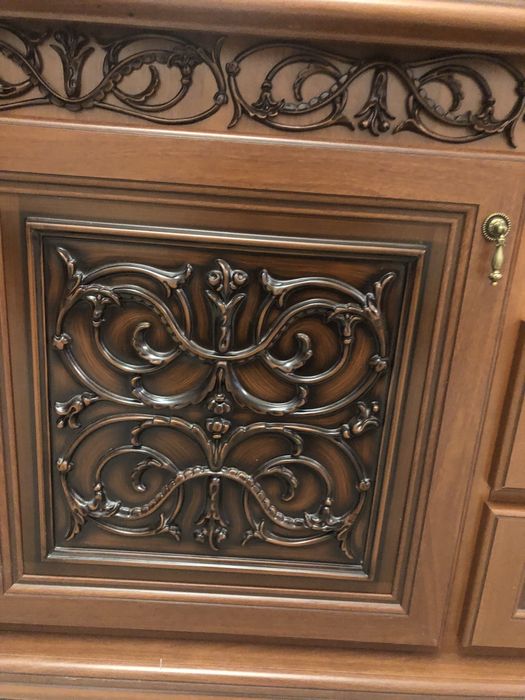 Шкаф-витрины для гостиной