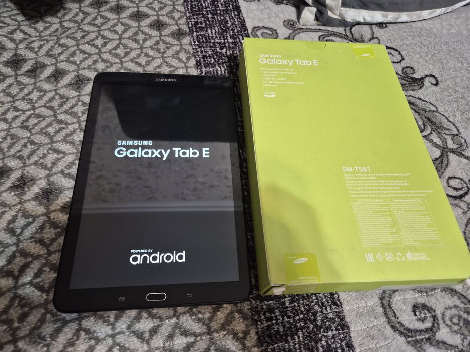 Самсунг Galaxy Tab E