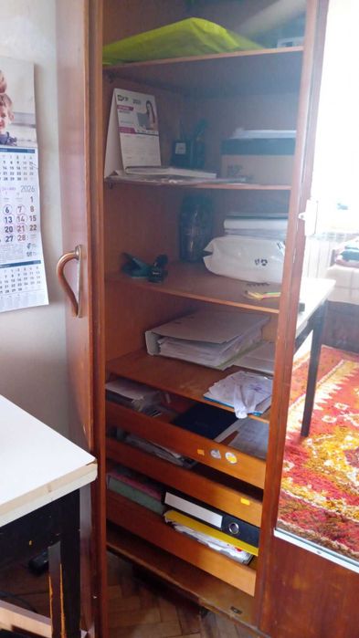 гардероб трикрилен