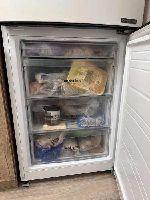 Продам холодильник LG