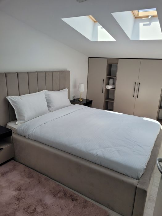 Persoana fizica închiriez apartament 3 camere