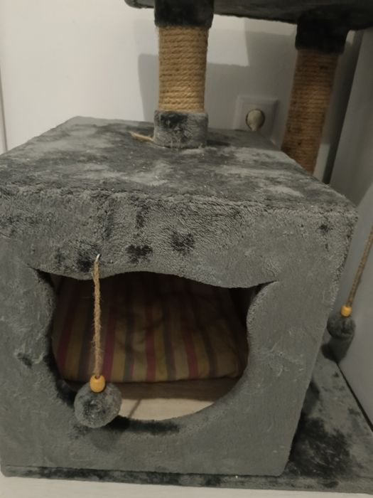 Продам домик- Ногтеточка