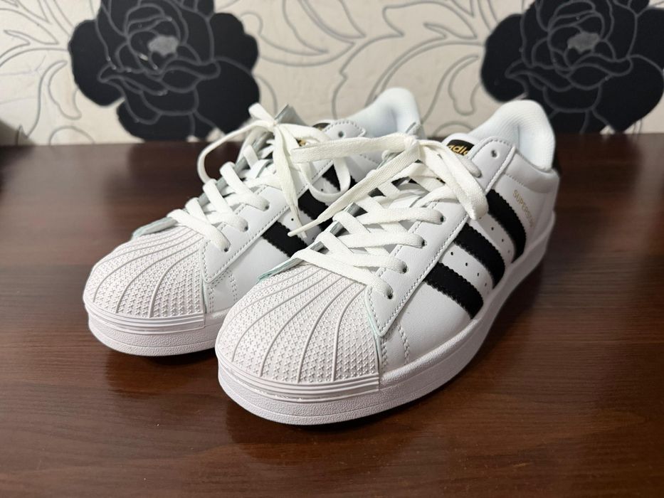 Adidas Superstar