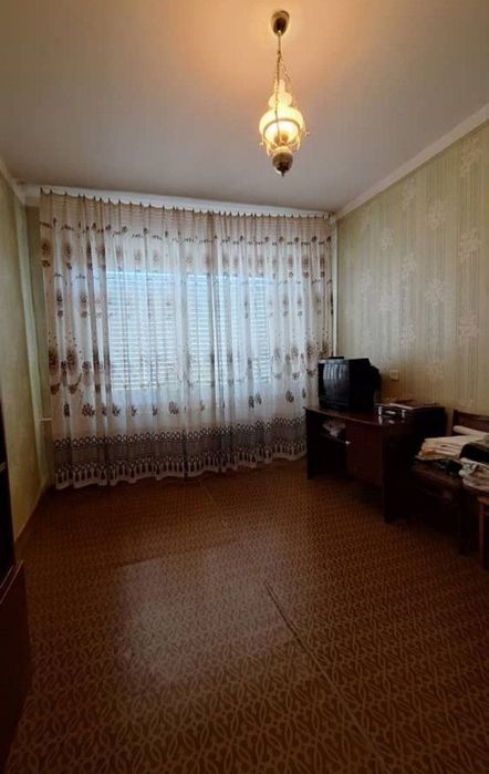 Продаётся квартира Юнусабад 15кв 4/5/5