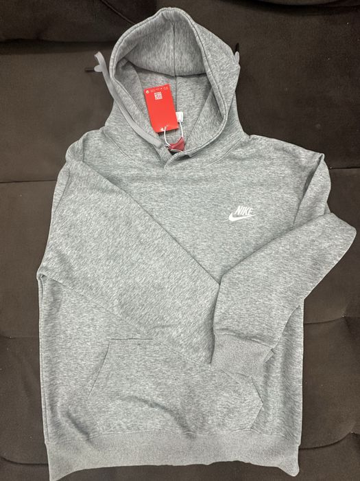 продам новую кофту Nike