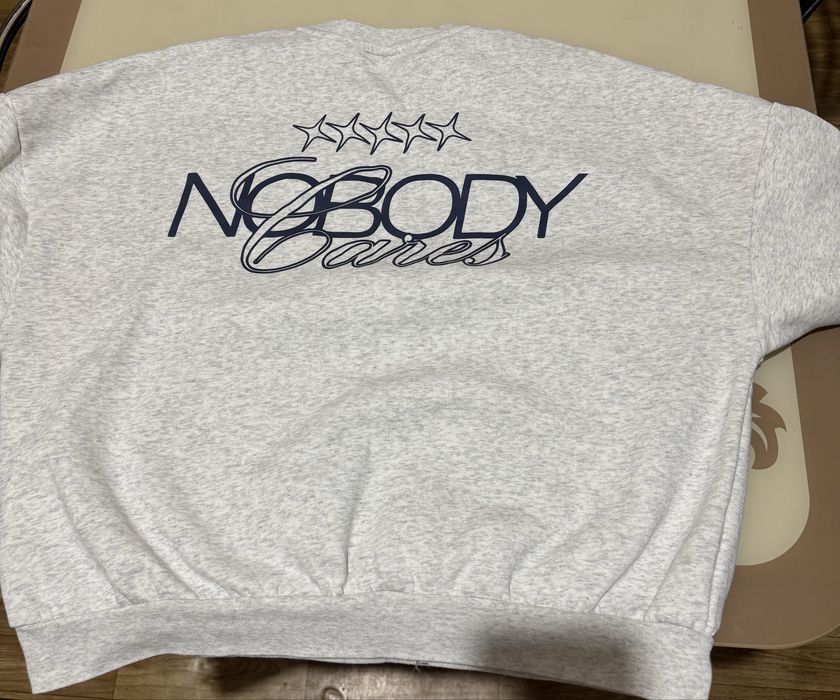белая кофта Nobody размер L