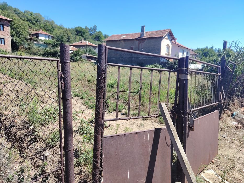 Продава се Парцел в с. Мламолово, Област Кюстендил - 604 кв.м за 31 €/кв.м - Снимка #1