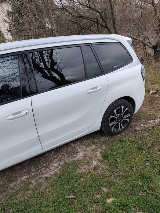 Продавам автомобил citroen c4 спейс тур се върнала скоростна кутия