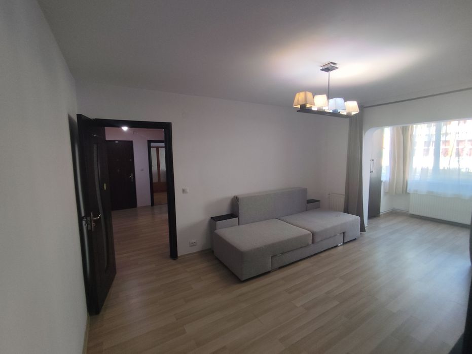 Apartament 3 camere, 2 bai, semidecomandat , cu grădină, Tractorul
16
1

Apartament 3 camere, 2 bai, semidecomandat , cu grădină, parcare, Tractorul