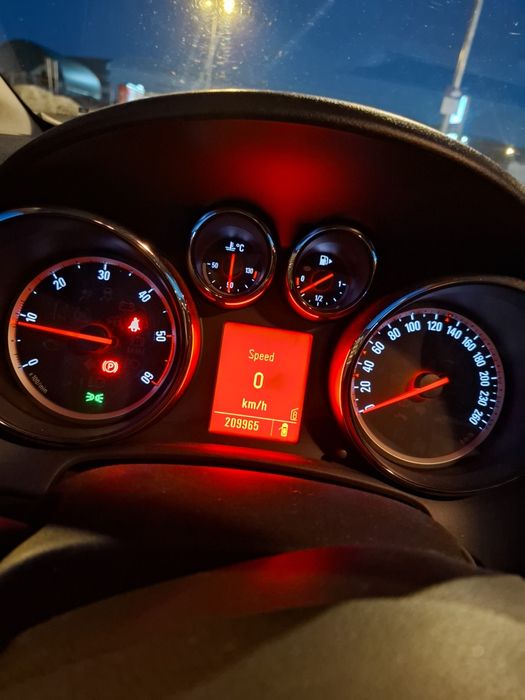 OPEL Astra 2011 — imagine 4