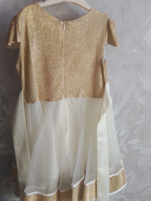 Платье блестящее