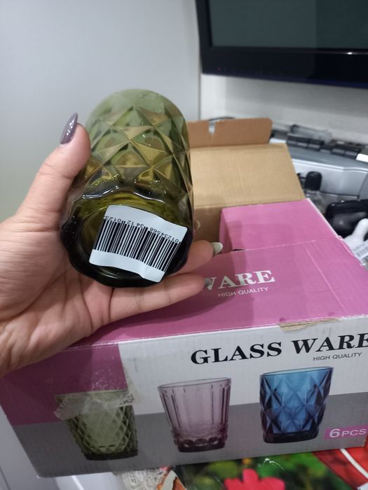 Продам стаканы новые