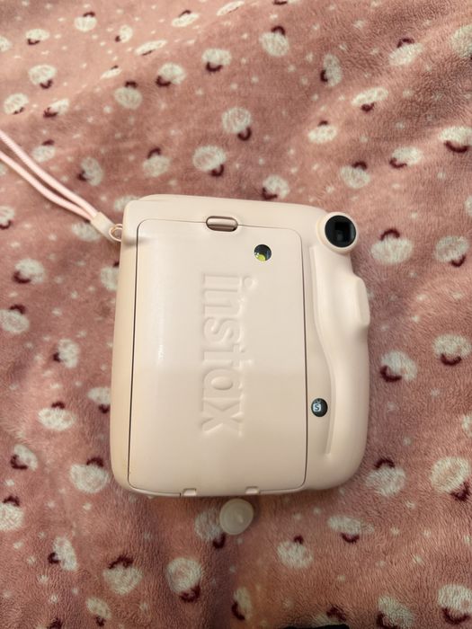 продам Instax mini11