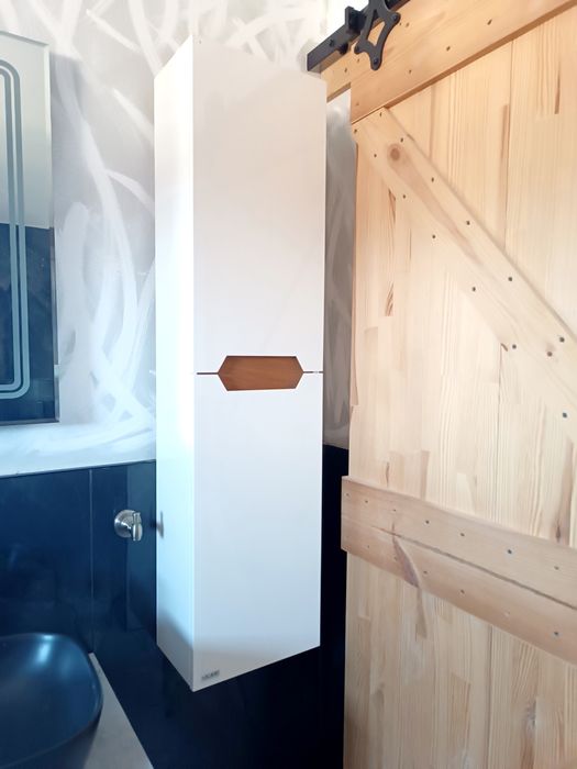 Колони шкафове за баня  Vicard