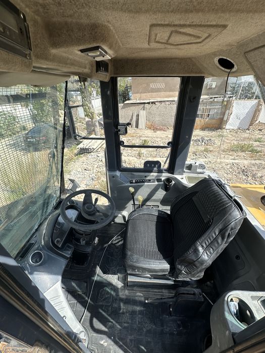 Пагрузчик сотилади ишлаб турибди