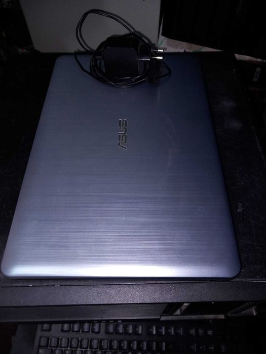 Laptop asus i3 7genm nvidia MX110 2gb