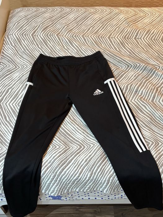 Спортивные штаны и шорты