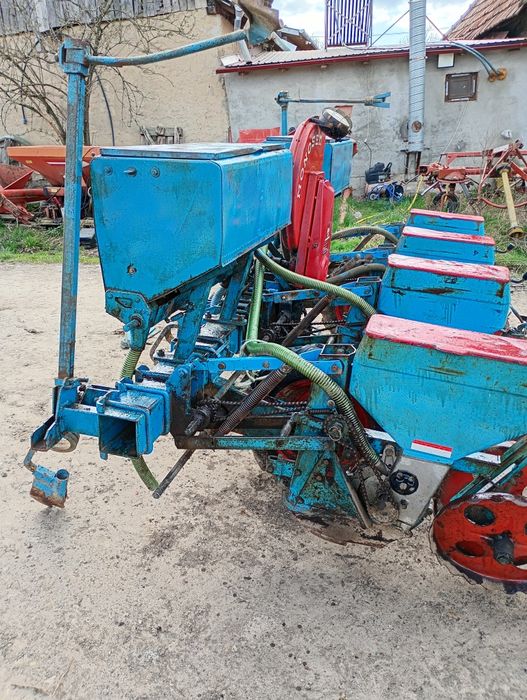 Semănătoare Porumb Monosem PNU fertilizare 4 rând