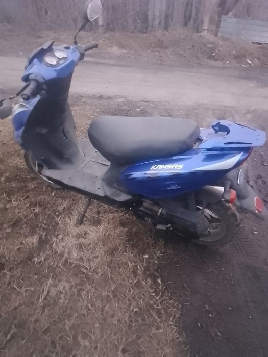 Продам скутер 50куб