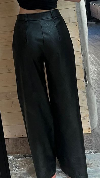 Продам брюки кожзам женские