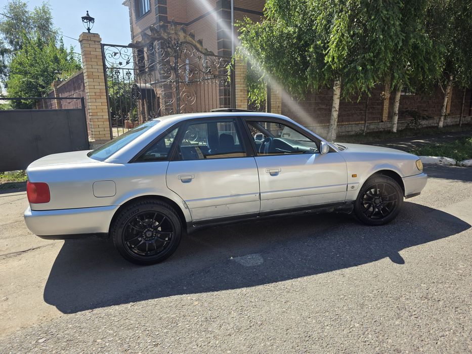 Продам Audi a6 c4
