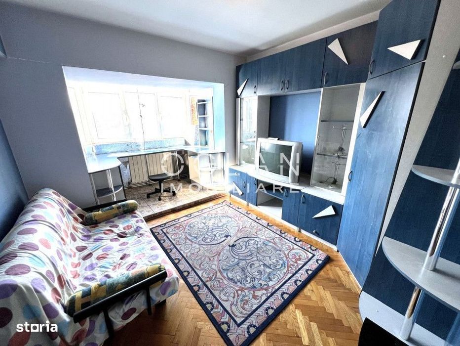 Apartament 4 camere, Etaj 3, Central, zona Garii