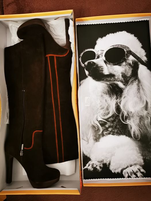 Vand cizme noi noute Disha marimea 40