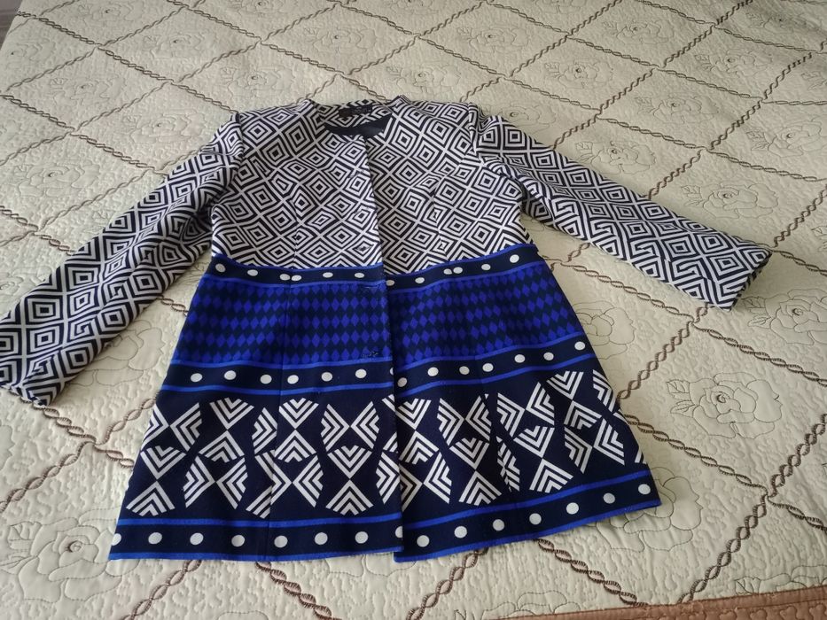 Куртки, кардиган, пуховик женские, размер 48, цвет красный и белый, це