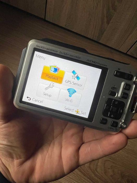 Aparat foto digital Panasonic Lumix Leica DMC-FT5 rezistent apa/socuri cu wifi GPS Full HD HDMI Waterproof shockproof avchd progressive,super aparat