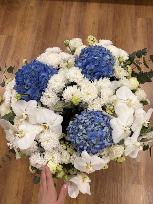 Свежиый букет,в корзине