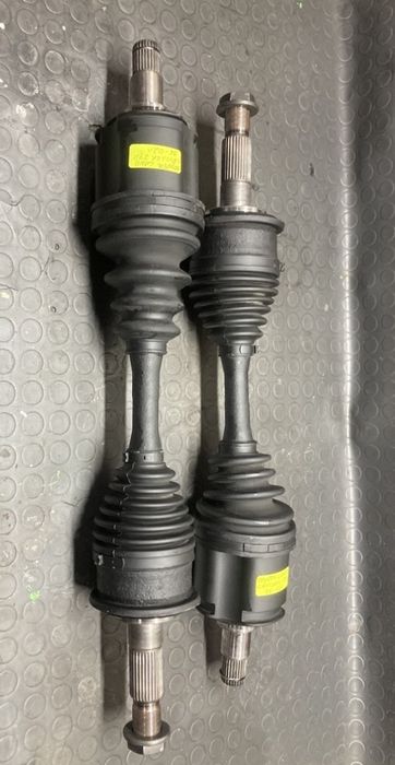 Полуоска/полуоски за тойота ланд крузер J90/Land cruiser J90 96-02г