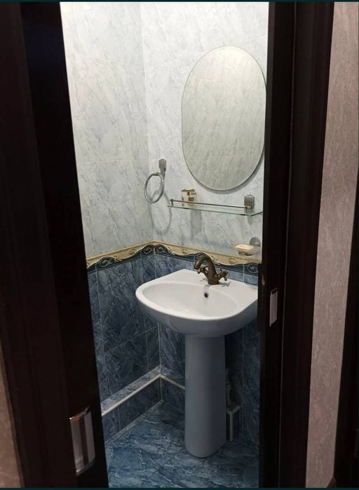 Продаётся 3х комнатная на массиве Риезий ( Паркентский)