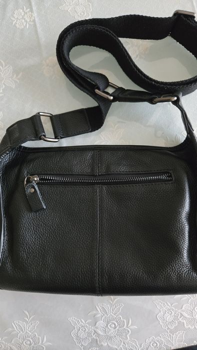 Продам фирменную Барсетку