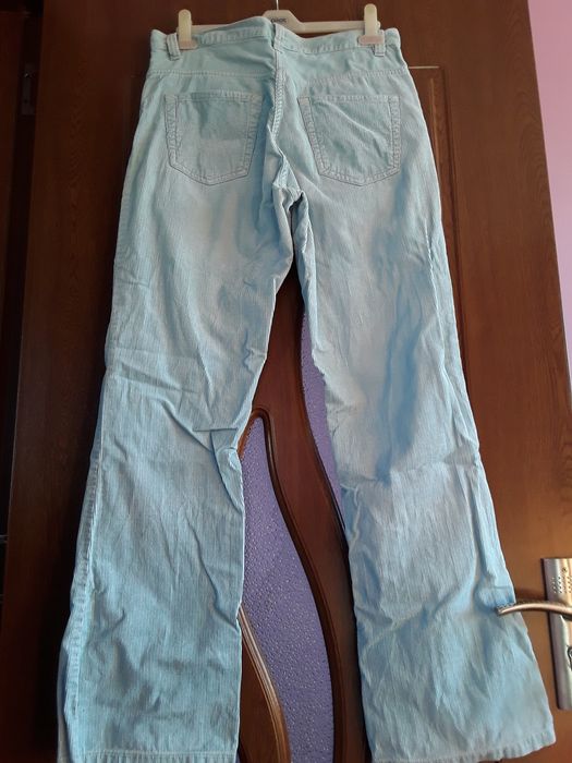 Vând Blugi Damă  H M  Mărimea 40