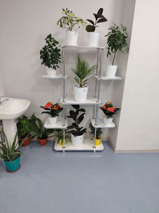 Подставка гуллар учун.