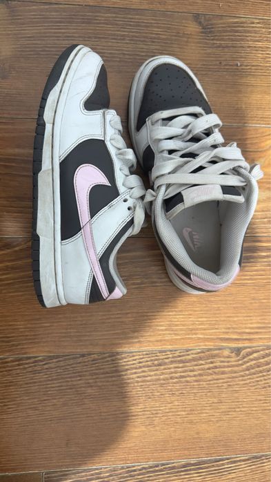 Adidasi nike dunk low 39