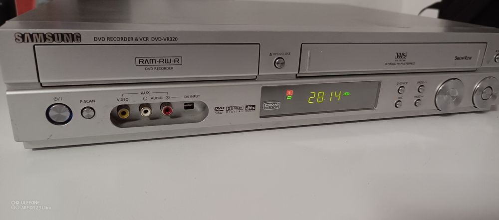 Samsung combo DVD RECORDER- VHS