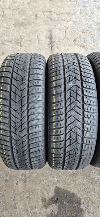 4 anvelope iarna RFT ca noi  Pirelli 245/50/19,dot 2023/2024.Pret/buc.