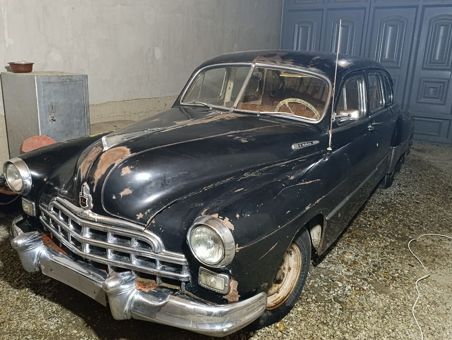 Зим retro avtomobili sotiladi