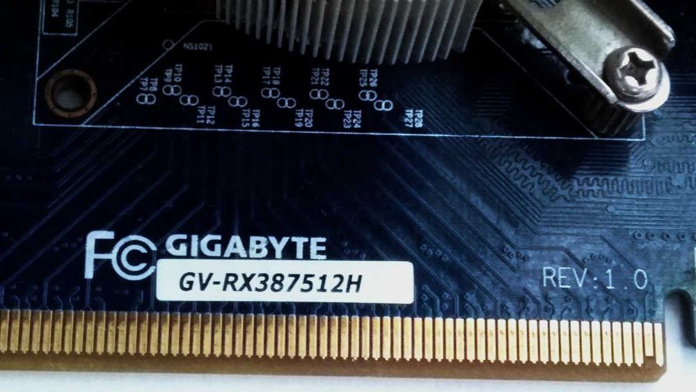 Видеокарта Radeon HD 3870.нерабочая