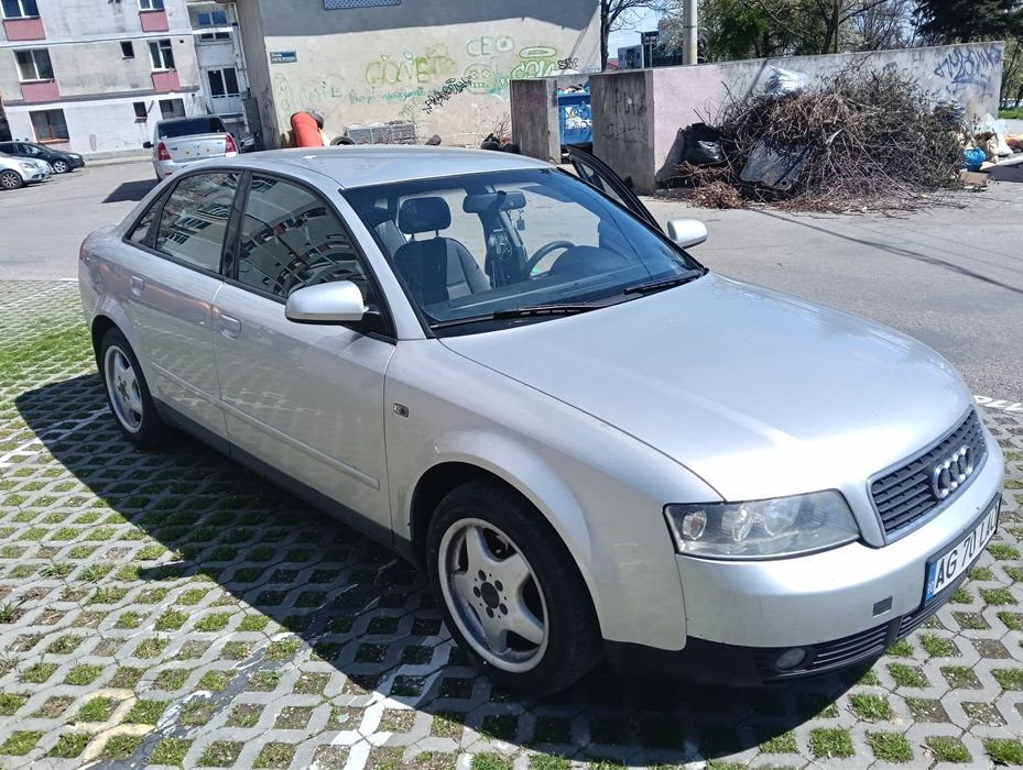 Vand Audi A 4 1,6 benzina proprietar din 2019