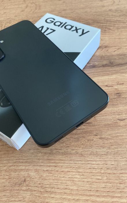 Продам Samsung Galaxy A17/128гб