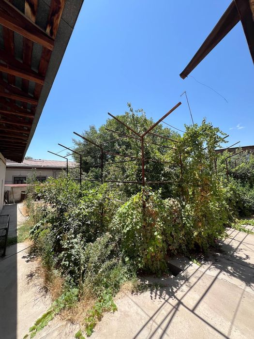 Хасанбойда уй сотилади.