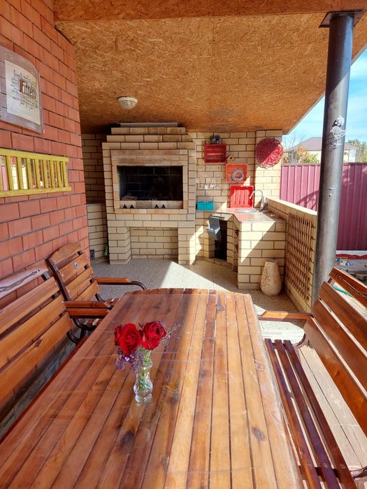 Сдам посуточно коттедж