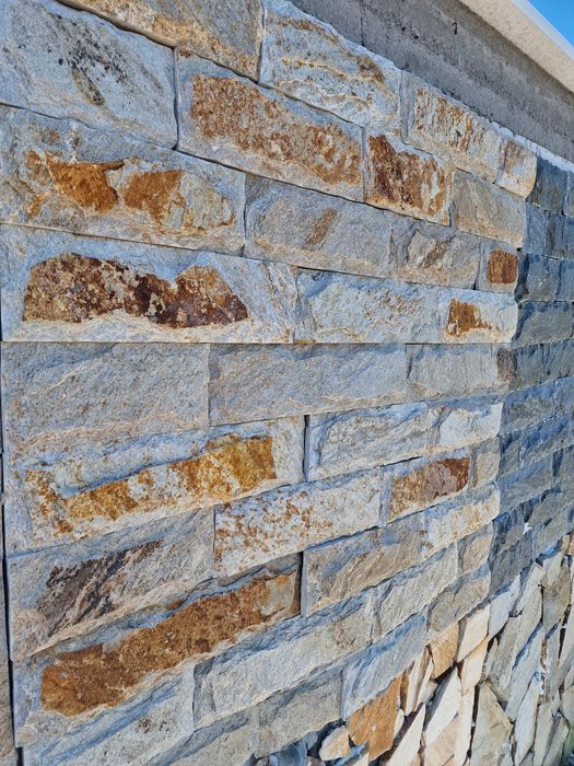 Travertin și Piatră Naturală Decorativă | Piatră pentru Placări, Pavaje și Grădină | Livrare Națională