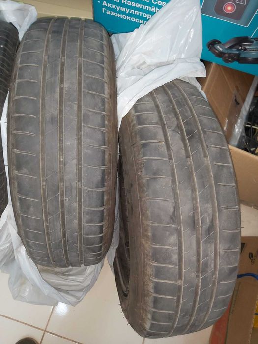 De vanzare 4 Cauciucuri vara + Jante  tabla 185/60 R15.