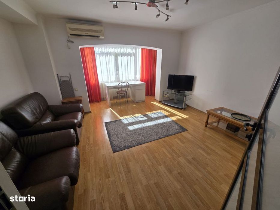 Apartamnt 3 camere Semicentral, PS-uri,  etaj 1